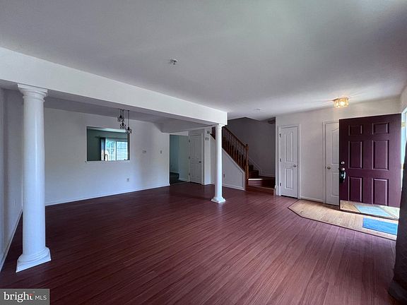 3rd image of 2101 Buell Dr