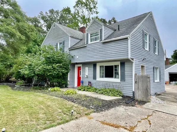 15210 Cleveland St, Spring Lake, MI 49456
