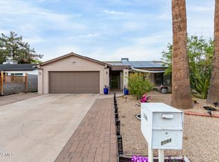 2744 E Windrose Dr, Phoenix, AZ 85032