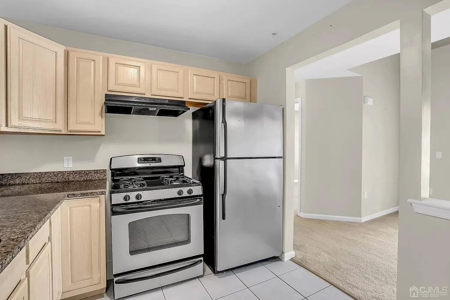 2 bed, 1208 sqft, $2,800 — Photo 3