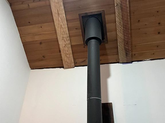 3rd image of 21492 Starrett Hill Drive