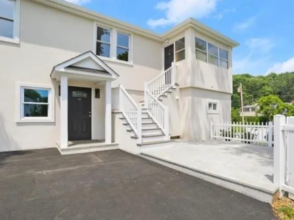 (undisclosed Address), New Canaan, CT 06840