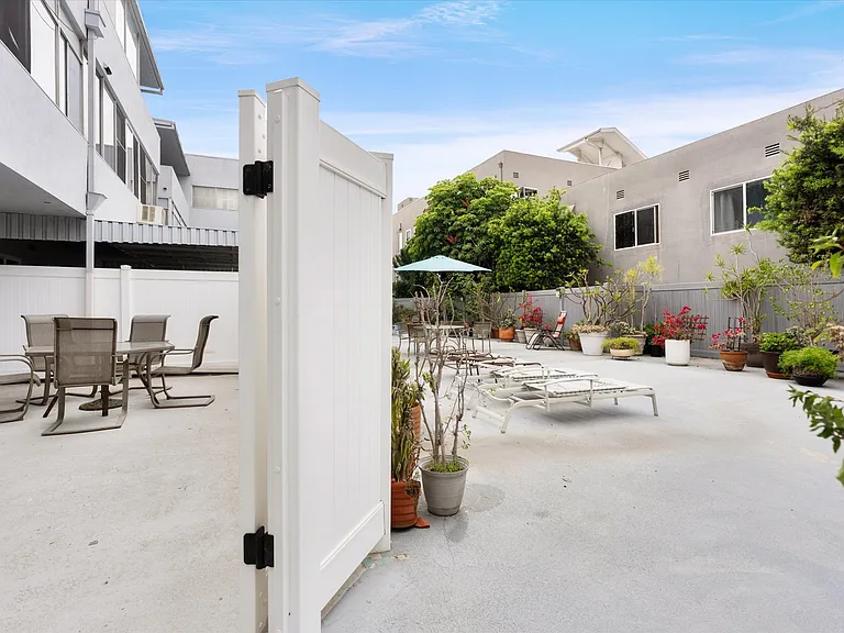 1200 E Ocean Blvd #57 — Photo 6