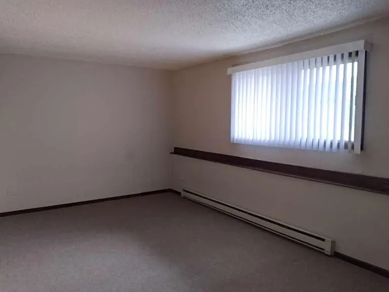 520 E 9th St #1E — Photo 2