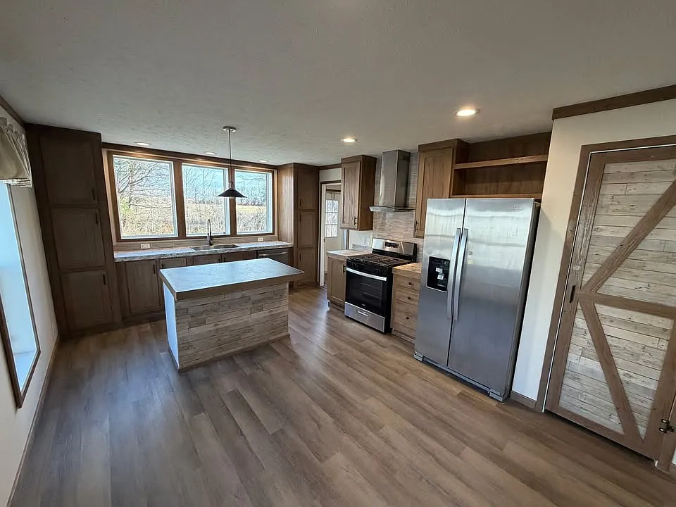 3 bed, 1344 sqft, $1,350 — Photo 4