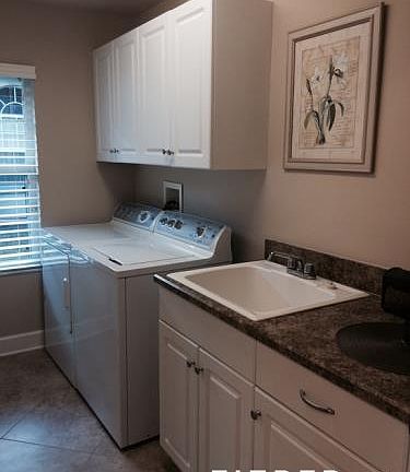 3rd image of 12 Lionshead Dr