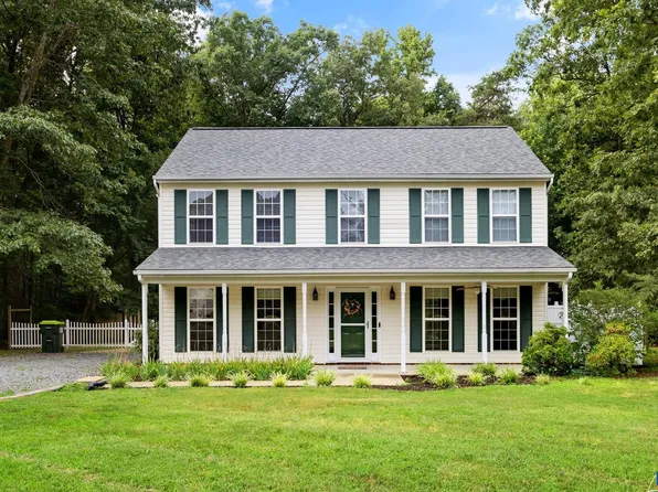 387 Saint Ivy Ave, Troy, VA 22974