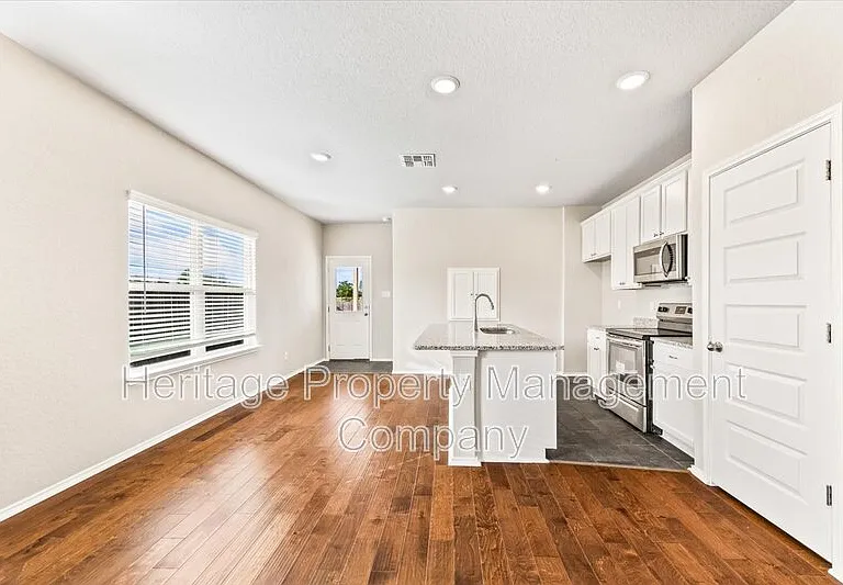 1053 Fisher Way — Photo 10