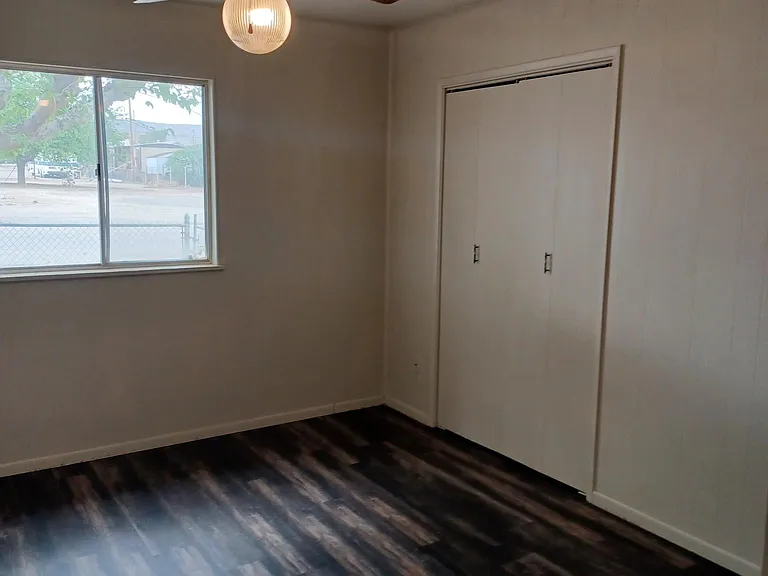 324 Adeline St — Photo 6