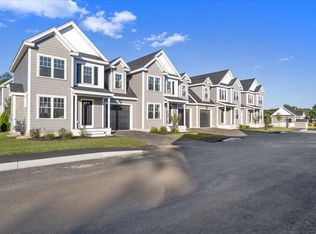 33 Regency Cir #2, Kittery, ME 03904