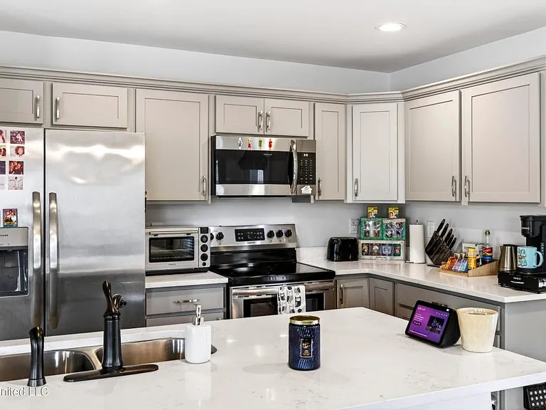 18102 Evergreen Dr — Photo 9