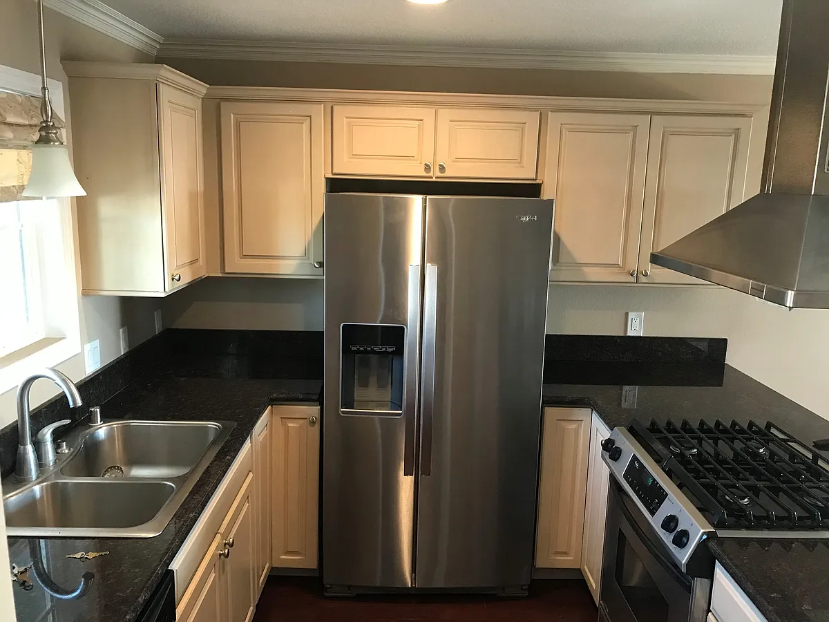 Building Photo - 1771 Redondo Ave #202