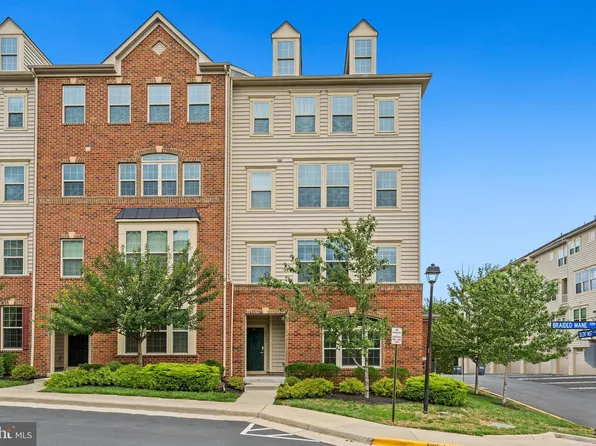 26052 Braided Mane Ter, Aldie, VA 20105