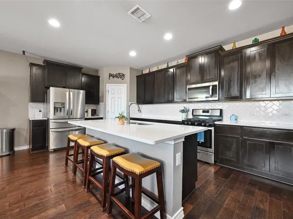 160 Thornless Cir, Buda, TX 78610