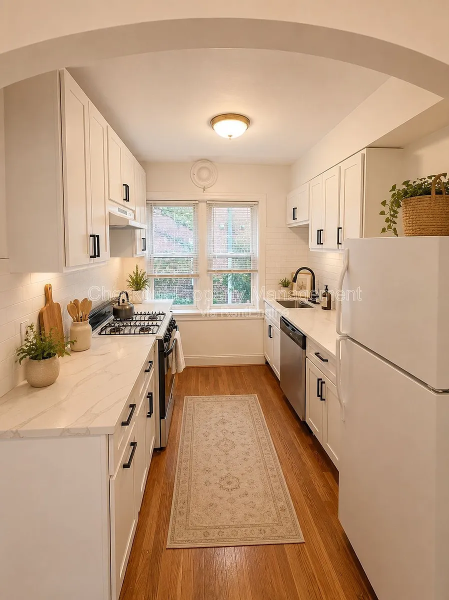 Building Photo - 7334 Forsyth Blvd #202