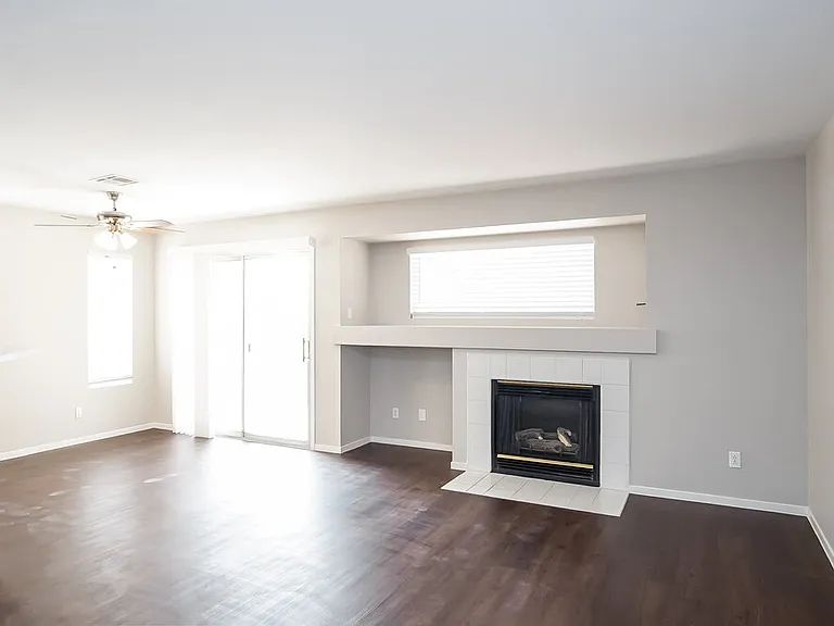 5323 Sable Ct — Photo 2