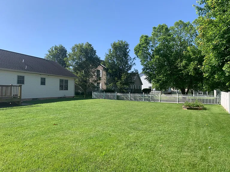317 Rose Ann Dr — Photo 7