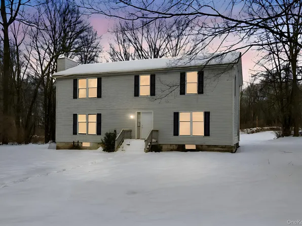 447 N Elting Corners Road, Highland, NY 12528