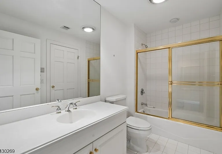 8 Morgan Ct — Photo 20