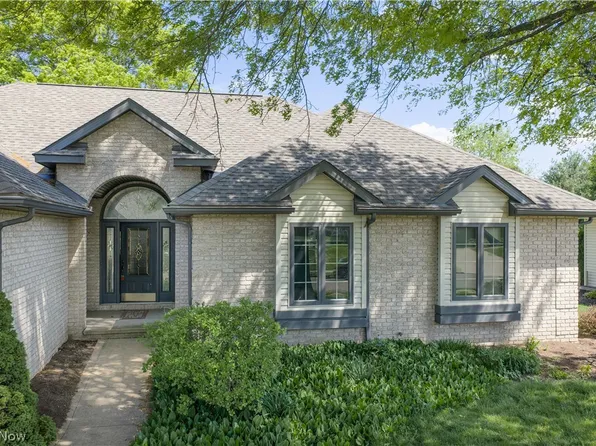 1453 3rd St SE, New Philadelphia, OH 44663