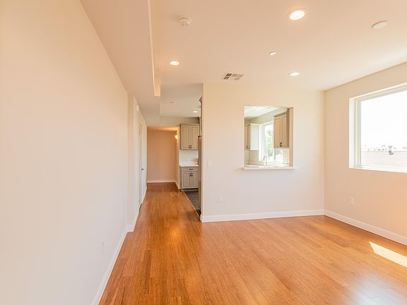 3rd image of 1452 S Bedford St #301