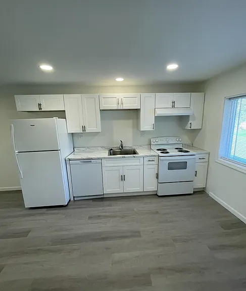 201 North Ave #14 — Photo 2