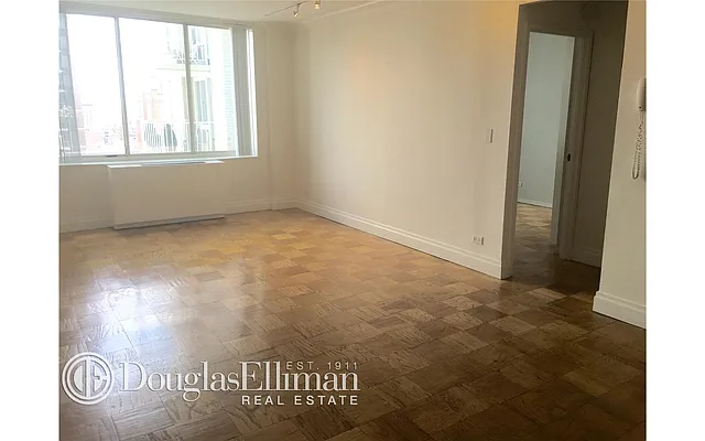 Rented by Douglas Elliman | media 7