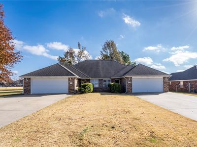 211 Ravenwood Blvd, Siloam Springs, AR, 72761
