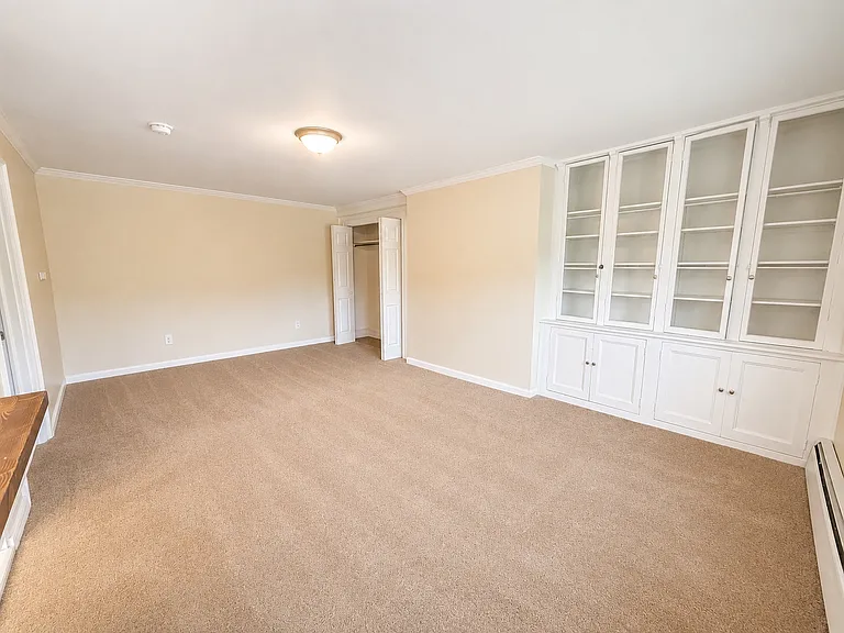 11 Webster Ave #7 — Photo 3