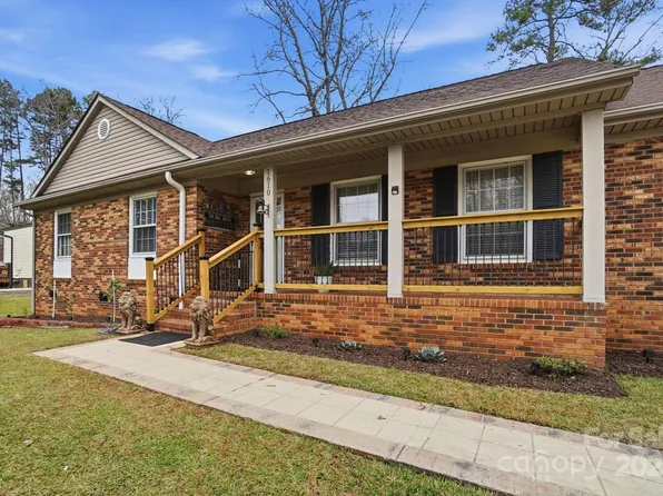1610 Windyrush Ln, Gastonia, NC 28054