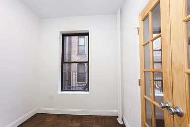 Rented by Mdrn Residential