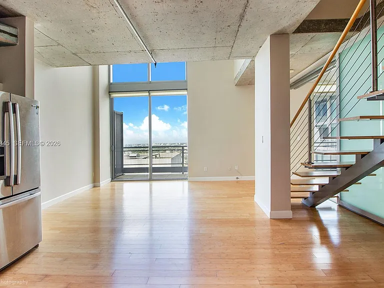 690 SW 1st Ct #Penthouse II24 — Photo 7