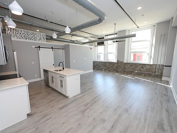 2nd image of 3701 Frankford Ave #1O3
