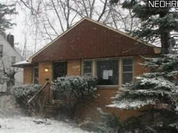 24706 Emery Rd, Warrensville Heights, OH 44128