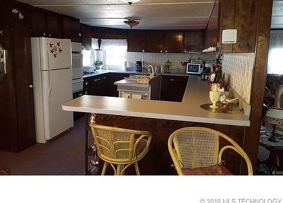 5th image of 243 Lakeaire Dr