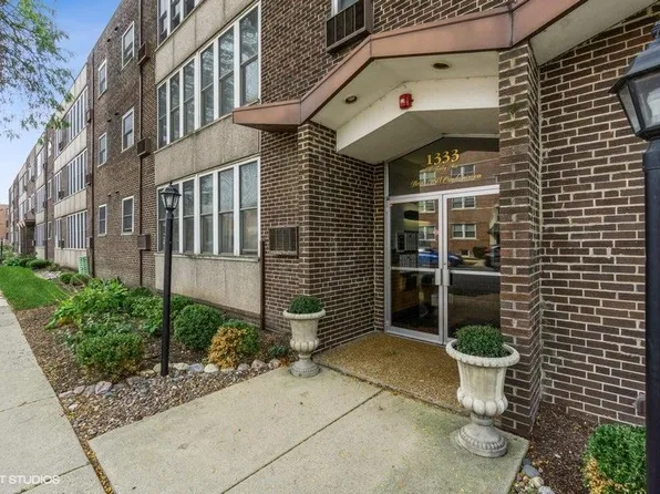 1301 W Touhy Ave APT 314, Park Ridge, IL 60068