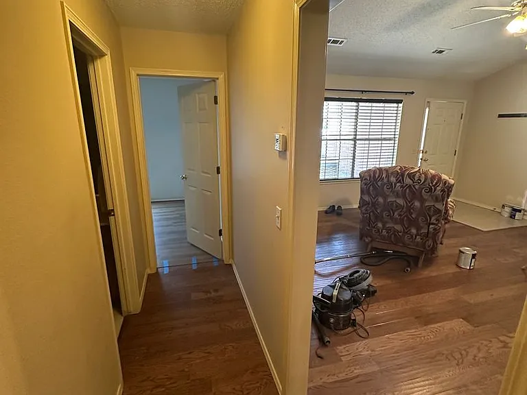 950 Penny Ln — Photo 8