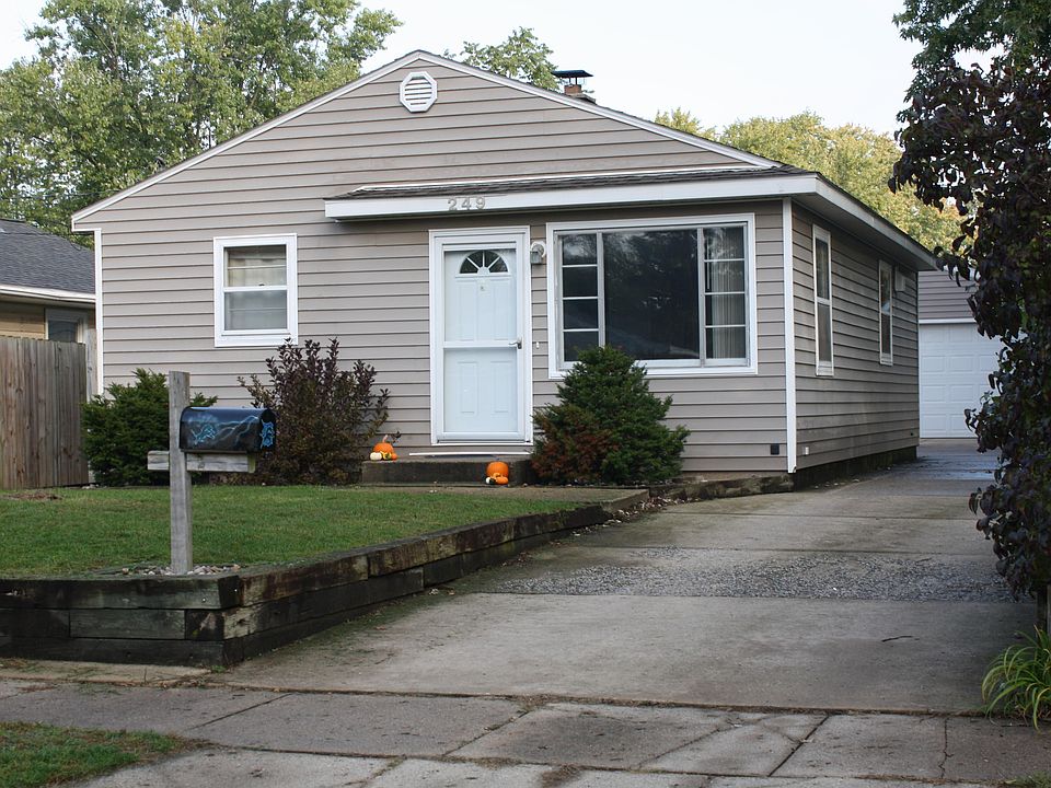 1st image of 249 Murray St SW