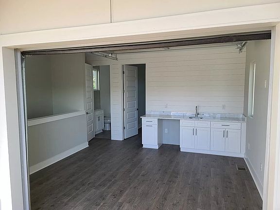 5th image of 1818D Scovel St