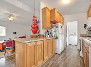 1033 Snowbird Rd, Wrightwood, CA 92397