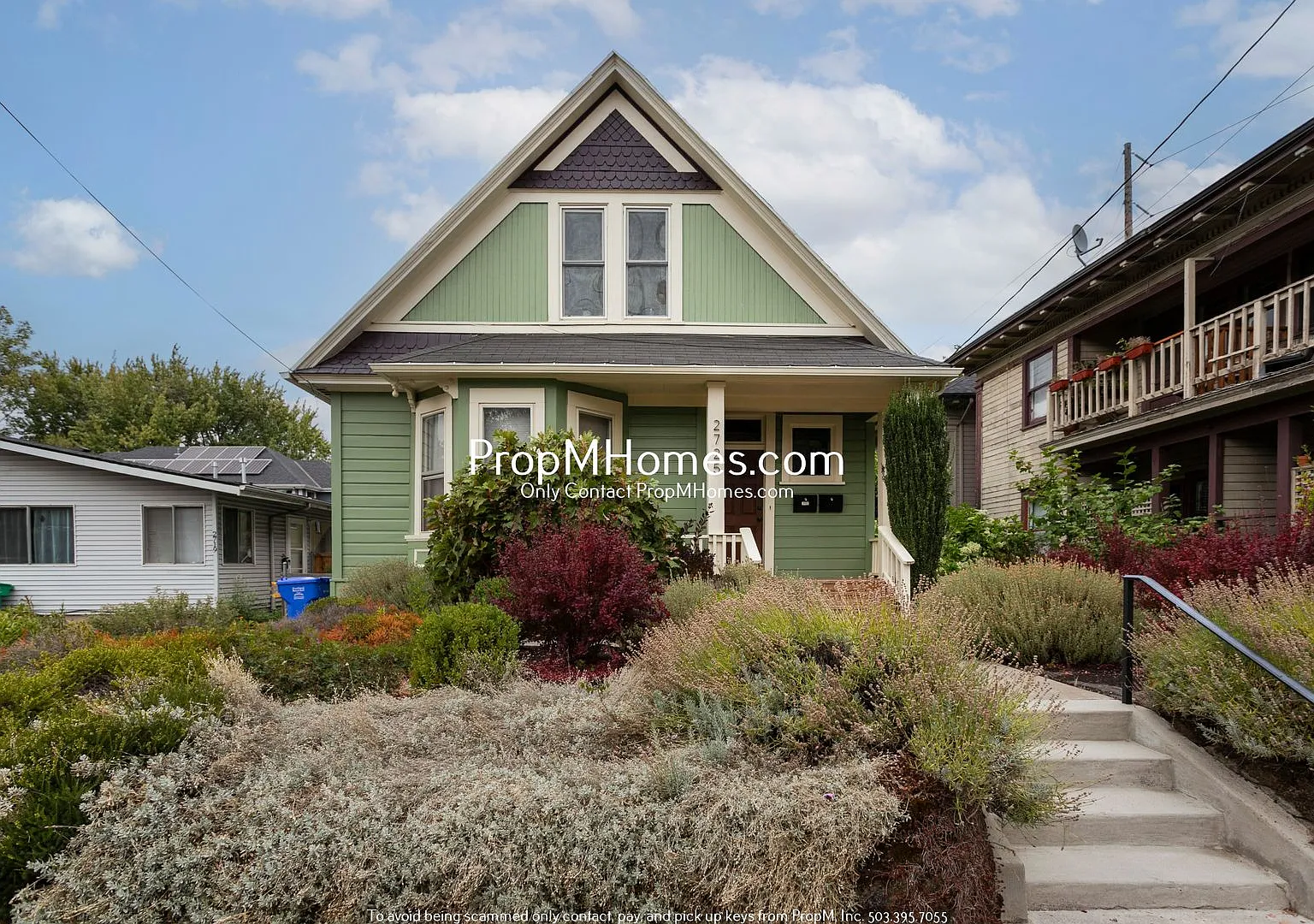 2725 SE Stark Street — Photo 1