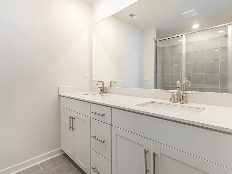 855 Bur Oak Ct — Photo 18
