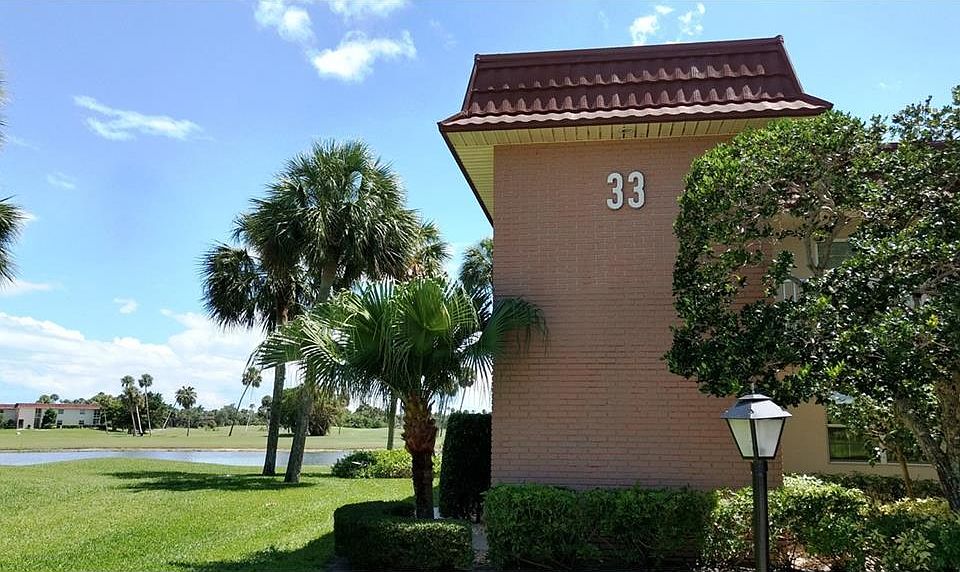 1st image of 33 Vista Gardens Trl