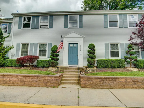 320 N Sharon Way, Monroe Township, NJ 08831