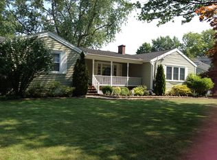 52 Kings Rd, Little Silver, NJ 07739