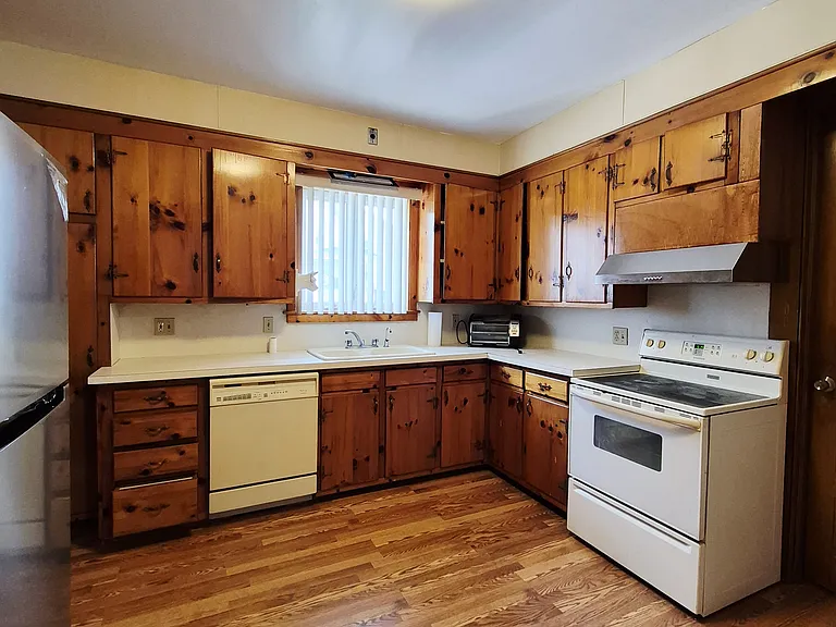 109 Salem Ave #1 — Photo 11