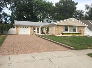 32 Irongate Ln, Aberdeen, NJ 07747