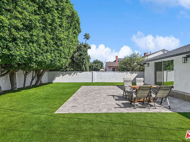 12849 Tiara St — Photo 39