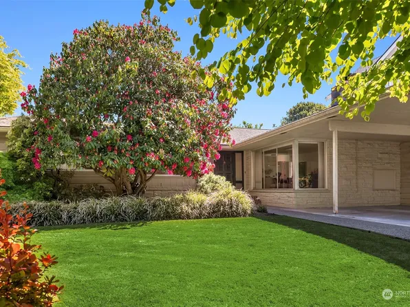 7754 Forest Drive NE, Seattle, WA 98115