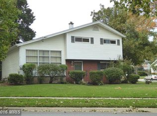 5900 Holland Rd, Rockville, MD 20851